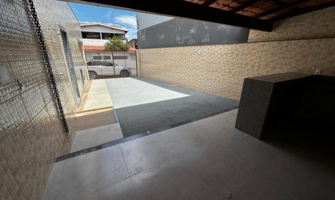 WhatsApp Image 2024-10-23 at 10.15.49 (1)